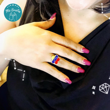 Load image into Gallery viewer, Venezuelan Flower Ring - Anillo Flor Venezolana